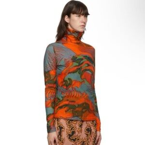 Julia Heuer Top